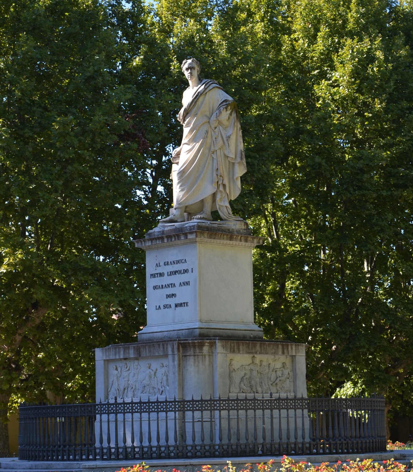 Statua Pietro Leopoldo di Lorena Piazza Martiri della Libertà (L. Corevi, Comune di Pisa)