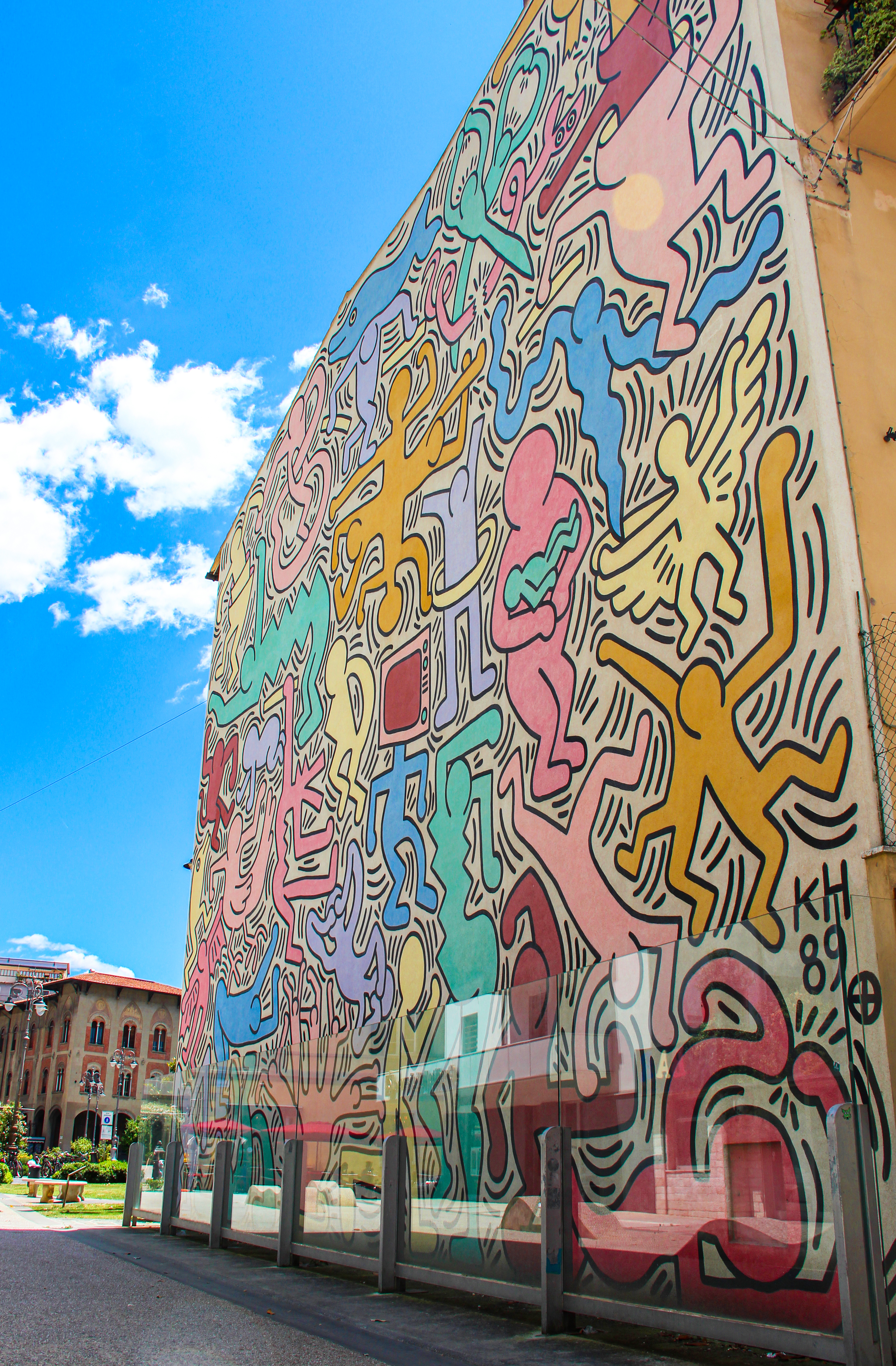 Murale di Keith Haring, Tuttomondo (G. Bettini, Comune di Pisa)