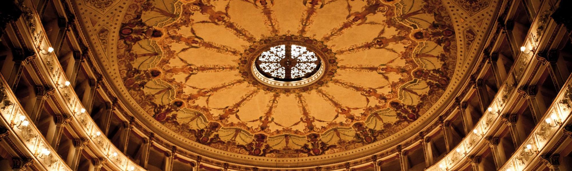 Interno, decorazione soffitto - Teatro Verdi (M. D'Amato)