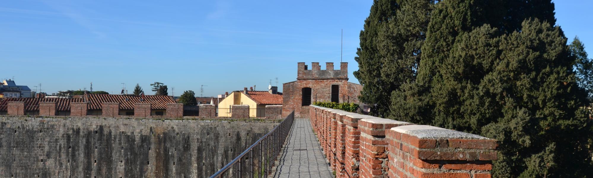 Camminamento sulle mura (Mura di Pisa)