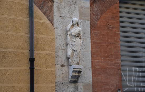Relief of Kinzica, Via San Martino