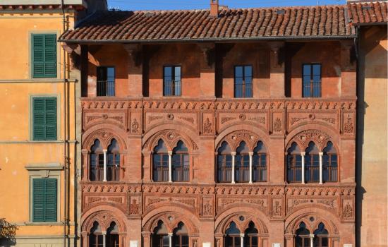 Palazzo Agostini e Caffè dell&#039;Ussero, lungarno Pacinotti