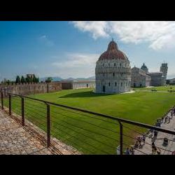 A SPASSO SULLE MURA CON...LA COMPAGNIA DELLO STILE PISANO